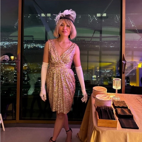 Badgley Mischka Gold sequin V-Neck Dress - Picture 3 of 7